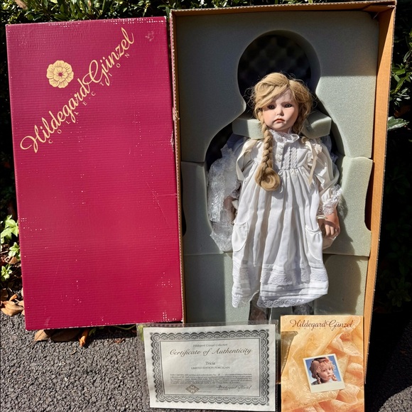Hildegard Gunzel 24 inch porcelain doll - Picture 1 of 1